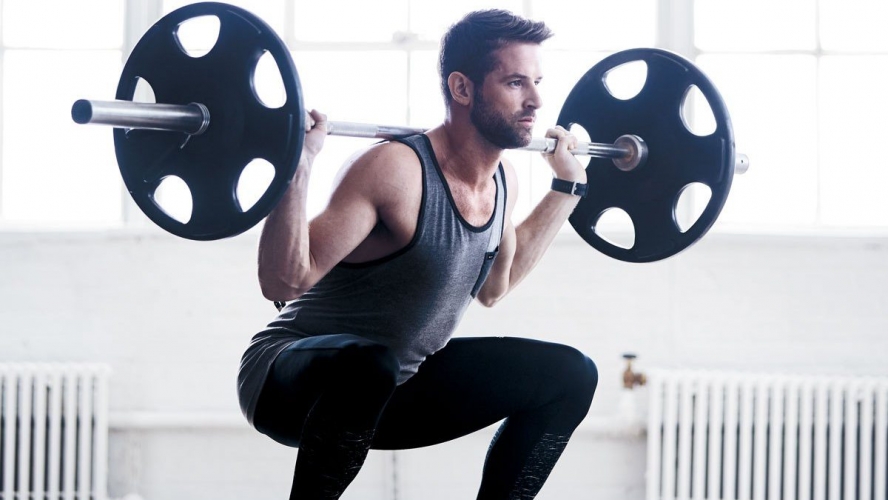 دراسة: رفع الأثقال أقل من ساعة أسبوعيا قد يطيل العمر