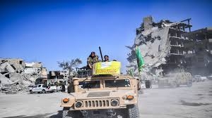 شاهد بالفيديو الميلشيا المدعومة من التحالف الدولي و الاحتلال الامريكي تطلق النار على المدنيين