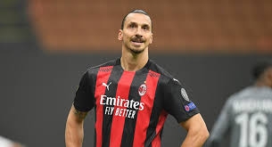 إبراهيموفيتش يختار أفضل لاعب في تاريخ كرة القدم 