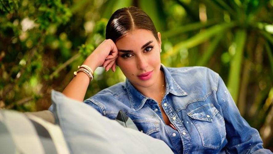 ياسمين صبري تنفي وجود حسابات تابعة لها على فيسبوك