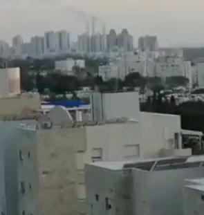 صواريخ المقاومة الفلسطينية تطال العمق الاسرائيلي لليوم الخامس على التوالي 