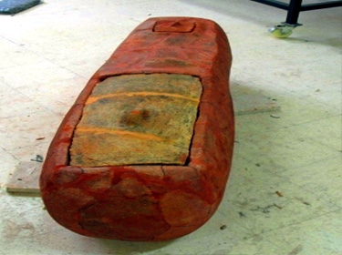 ترميم تابوت فخاري دائري بتصميم نادر يعود للفترة البيزنطية