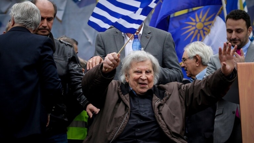 وفاة المؤلف الموسيقي اليوناني الشهير بموسيقى 