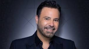 بالصور.. دانا الحلاني تحتفل بعيد ميلاد والدها الفنان عاصي الحلاني 