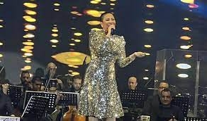 تعرف على سعر فستان شيرين في حفلها الأول بعد الطلاق