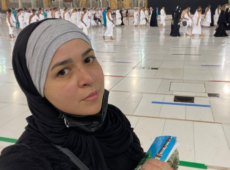 أول ظهور لـ إيمي سمير غانم منذ وفاة والديها...الحزن واضح عليها!