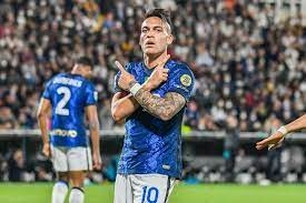 إنترميلان يكتسح ميلان بثلاثية نظيفة ويبلغ نهائي كأس إيطاليا