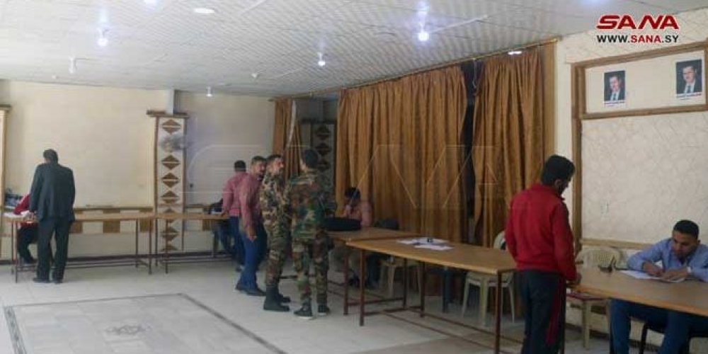 عشرات المطلوبين ينضمون إلى تسوية دير الزور