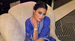 مسلسل جديد لـ هيفا وهبي.. وهذه تفاصيل فيلمها الذي تصوّره في باريس!