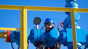 شركة إيني الإيطالية: غازبروم أبلغتنا بخفض إمدادات الغاز 15% ليوم الأربعاء