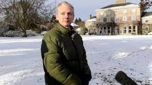 داخلية بريطانيا توافق على تسليم الصحفي جوليان أسانج للولايات المتحدة