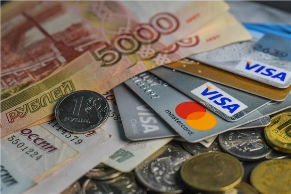 صحيفة / نيويورك تايمز/ الاقتصاد الروسي يقترب من مستواه قبل جائحة كورونا