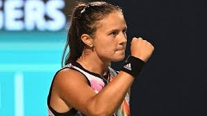 تأهل الروسية /داريا كاساتكينا/ إلى نهائي بطولة غرانبي للتنس