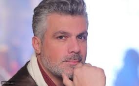 فارس كرم يعتذر لـ لطيفة التونسية بسبب هجومه على ميريام فارس