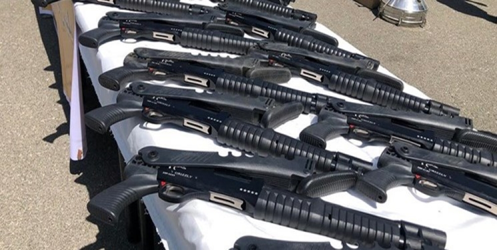 حرس الحدود الايراني يقضي على خلية إرهابية ويصادر اسلحة وكمية ضخمة من الذخائر   