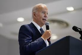 الرئيس الأمريكي بايدن يحدث ضجة بكشفه أحد أسراره