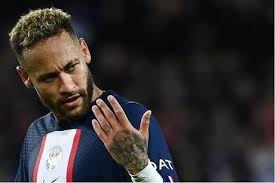 نيمار يطعن في ترتيب اللاعبين بجائزة الكرة الذهبية