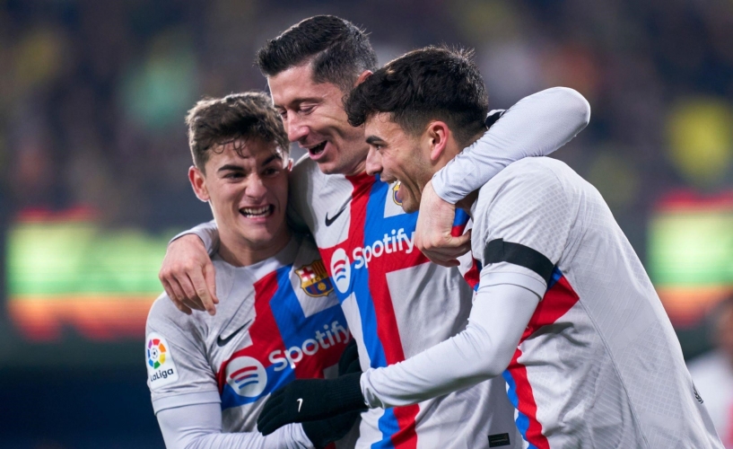 برشلونة يهزم فياريال ويعزز صدارته للدوري الإسباني