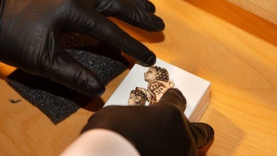 إعادة قطعة أثرية إلى العراق عمرها 2700 عام