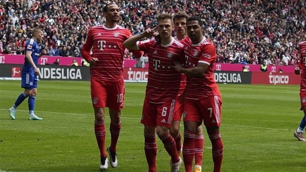 بايرن ميونخ يكتسح شالكه بسداسية نظيفة ويواصل صدارته للدوري الألماني