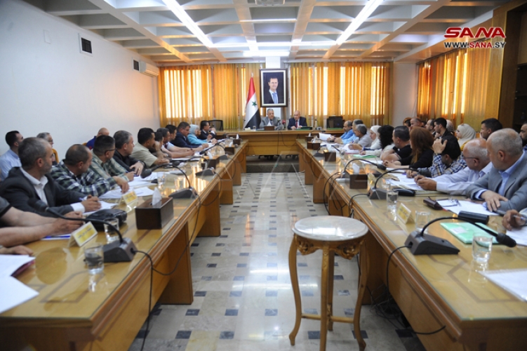 الدواجن تناقش واقع عمل منشآتها وإنتاجها خلال الربع الأول من العام الجاري