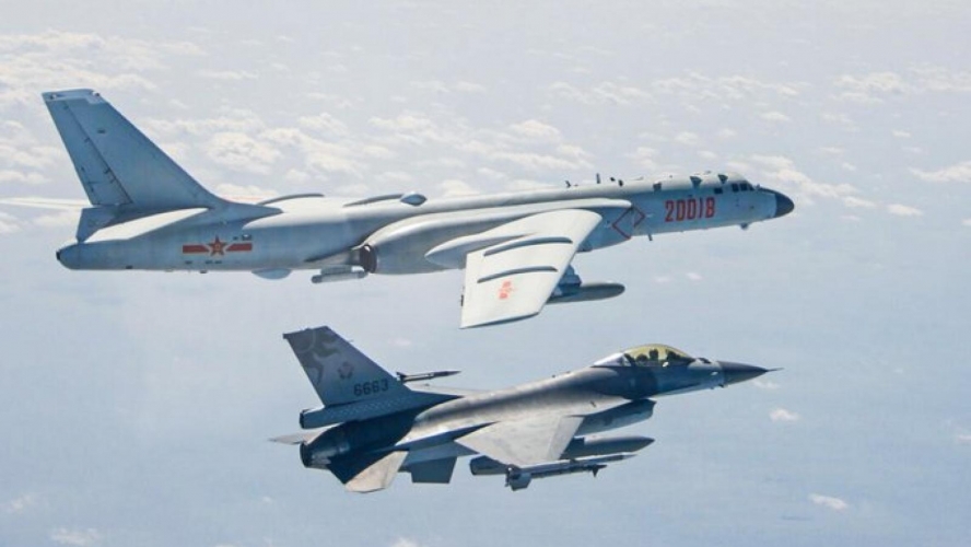 بمشاركة قاذفات قنابل نووية... مناورات جوية صينية روسية في منطقة آسيا والمحيط الهادي