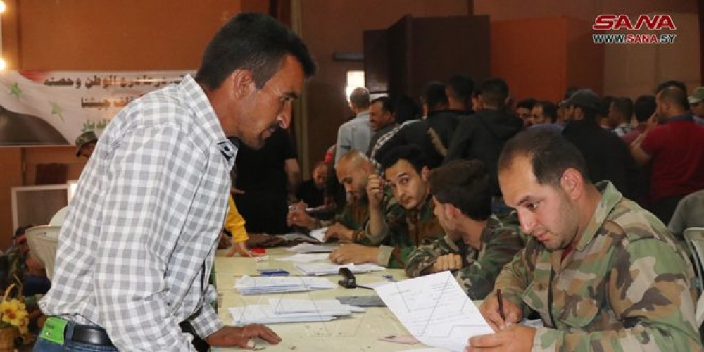 انضمام مئات المطلوبين إلى عملية التسوية في منطقة الصنمين بريف درعا الشمالي