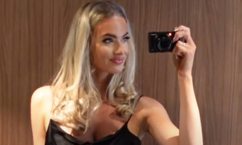 ملكة جمال سكتلندا تتورط في مشاجرة وتعض حارس ملعب