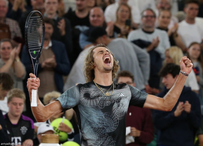 تأهل الألماني زفيريف إلى نهائي بطولة هامبورغ للتنس