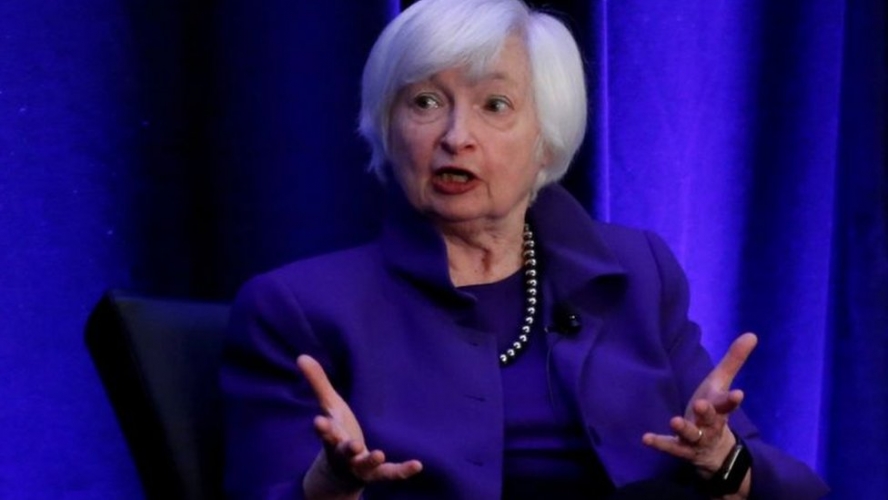 وزيرة الخزانة الأمريكية تندد بخفض وكالة 