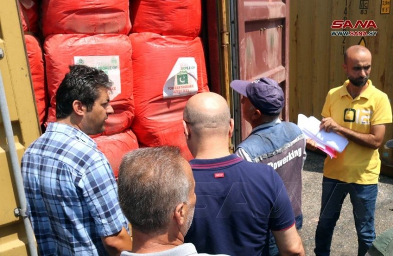 وصول نحو 2000 طن من المساعدات الباكستانية إلى مرفأ اللاذقية