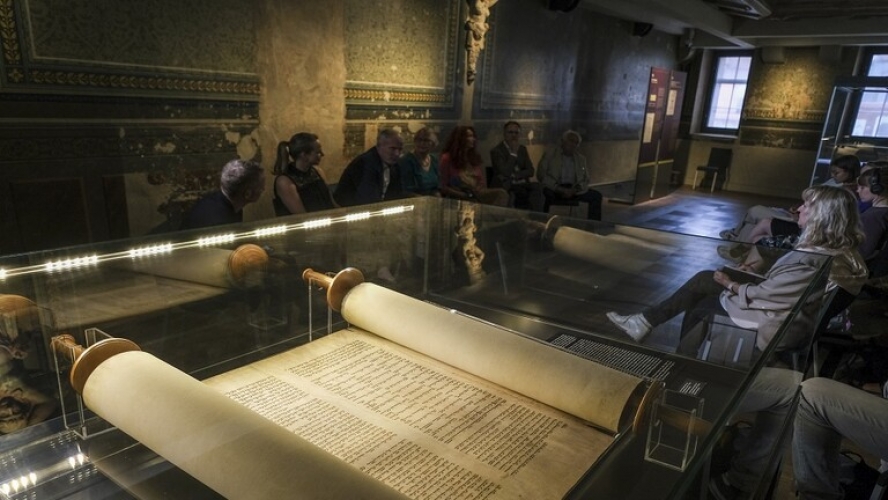 تقرير صهيوني جديد.. العثور على أرشيف اليهود العراقيين في مخابئ أقبية المخابرات العراقية