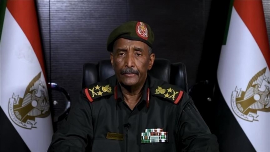 البرهان يصدر مرسوما بحل قوات 