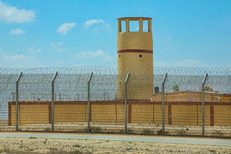 اصابة جنديين مصريين بقصف اسرائيلي داخل الاراضي المصرية