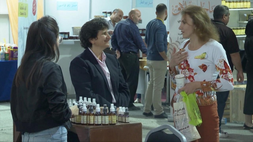 سيدة أعمال سورية تتطلع لبناء جسور متينة مع السوق الصينية من خلال الزيوت والروائح العطرية