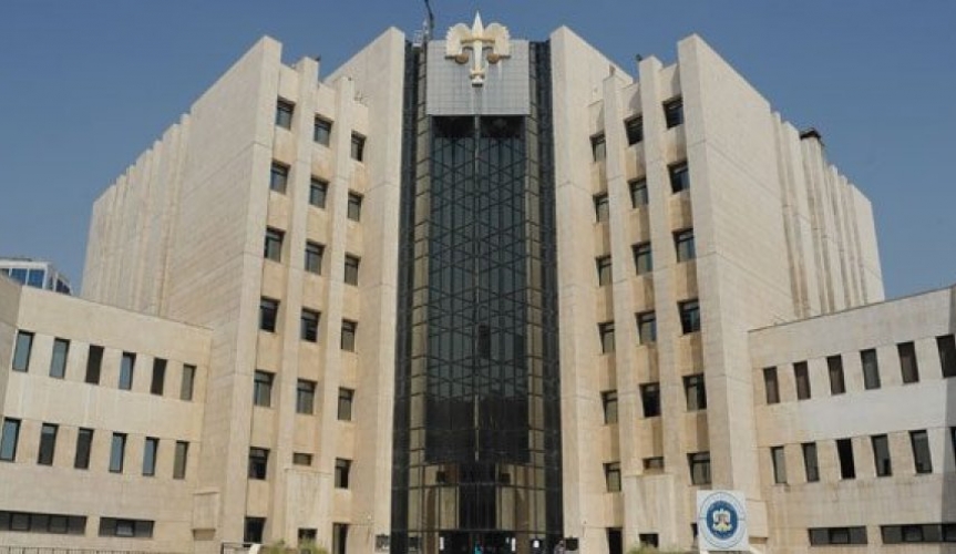 العدل توجه النيابات العامة لإطلاق سراح المشمولين بمرسوم العفو وتطبيق بنوده كافة