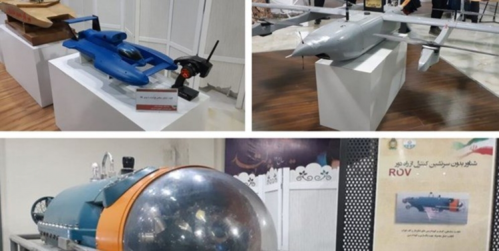 إيران تزيح الستار عن غواصة مسيرة لإزالة الألغام البحرية ومسيرة تقلع عامودياً من السفن