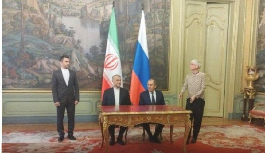 عبد اللهيان ولافروف يوقعان إعلان التعاون المشترك لمعالجة الآثار السلبية للإجراءات القسرية الأحادية الجانب