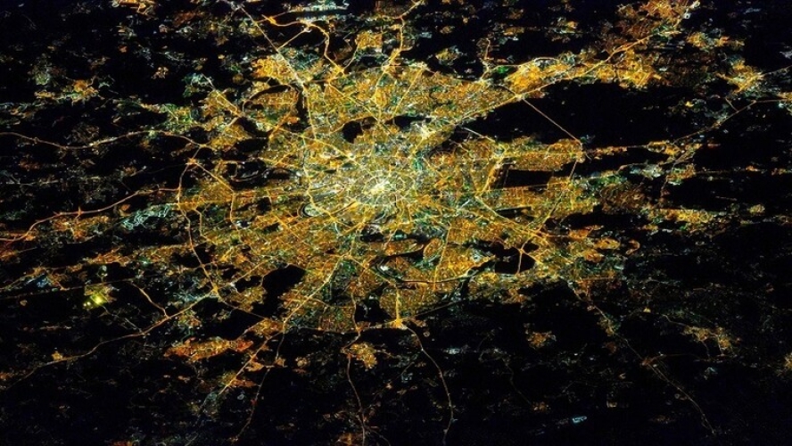 أول معرض الفوتوغرافية للصور في الفضاء