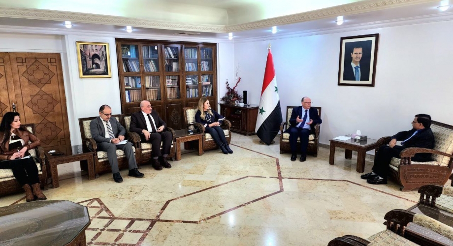 الوزير ابراهيم يبحث علاقات التعاون العلمي مع السفير الهندي