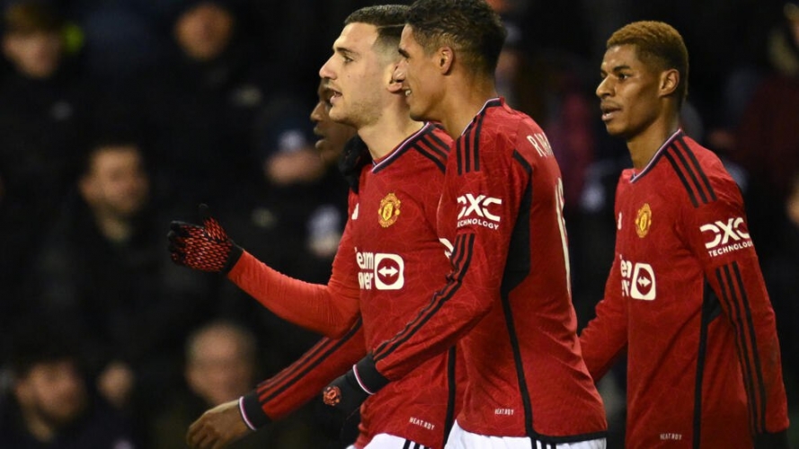 مانشستر يونايتد يتخطى ويغان بثنائية ويبلغ الدور الرابع من كأس انكلترا 