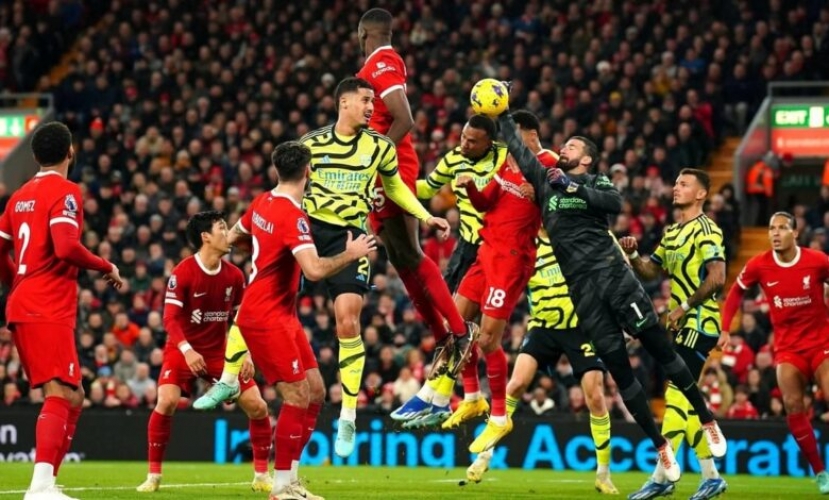 أرسنال يكتسح ليفربول في الدوري الإنجليزي الممتاز