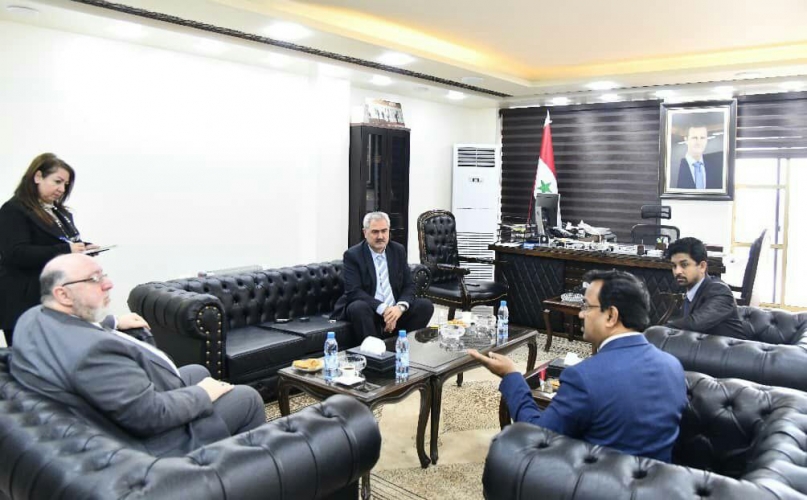 وزير التجارة الداخلية يبحث مع سفير سيريلانكا تطوير التعاون في المجالات التجارية والاقتصادية