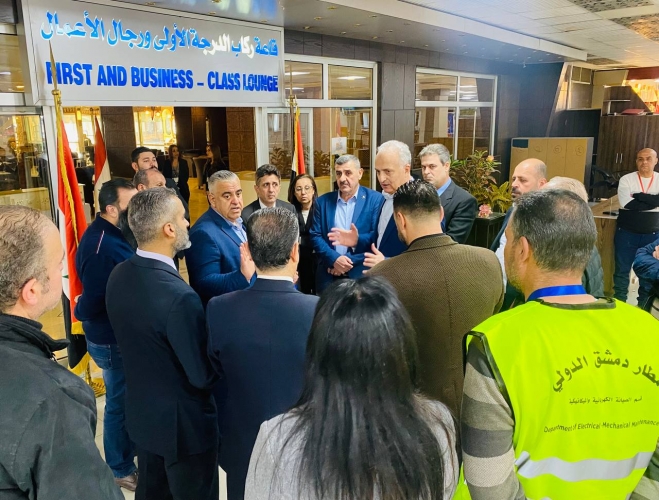 الوزير خزّيم يتفقد سير الأعمال والإجراءات في مطار دمشق الدولي 