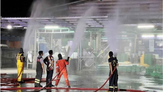 إصابة نحو 150 شخصاً في تسرب للأمونيا من أحد المصانع في تايلاند