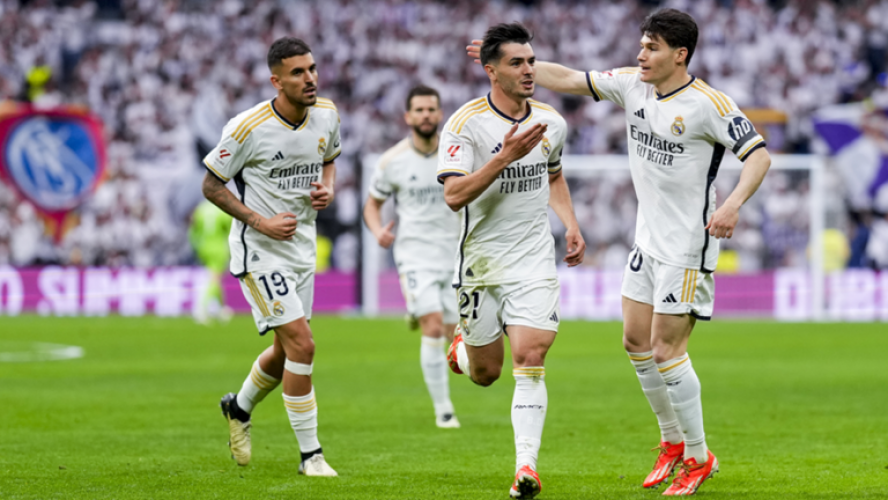 ريال مدريد يكتسح قادش بثلاثية نظيفة في الدوري الإسباني 