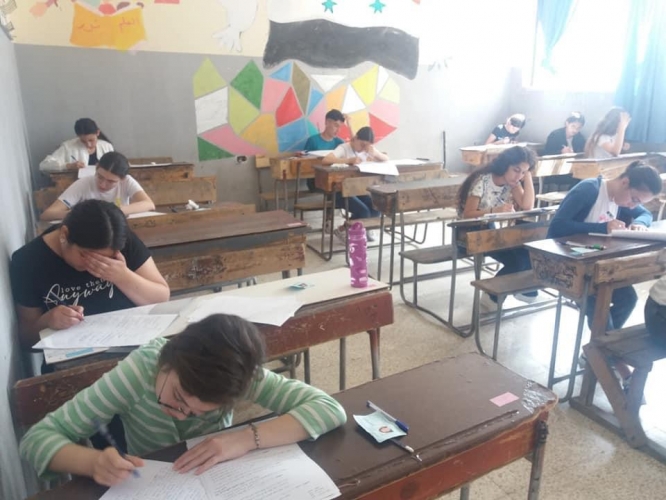 وزير التربية: الوزارة حريصة على طلابها والتفاصيل ستوضح خلال ساعات