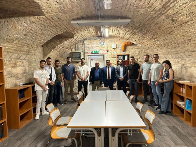 في ختام زيارته.. وفد جامعة دمشق يلتقي طلاب الدراسات العليا السوريين في هنغاريا