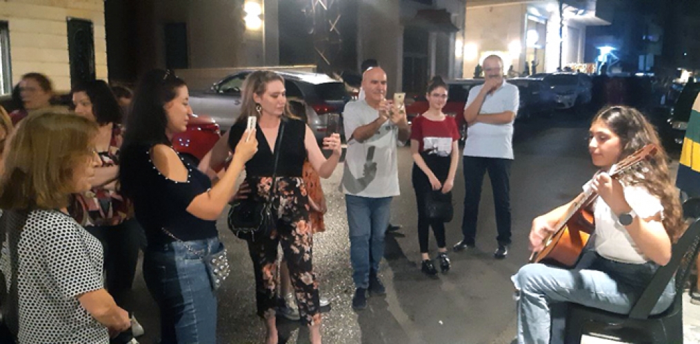 سمعني نغم… فعالية موسيقية بالهواء الطلق بصافيتا