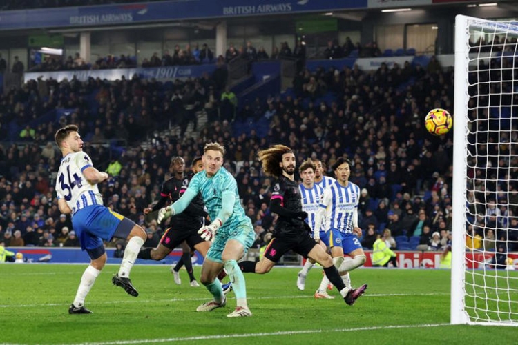  برايتون يكتسح ضيفه تشيلسي بثلاثية نظيفة في الدوري الإنجليزي